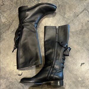 Vintage Valentino black leather bow boots  size 38